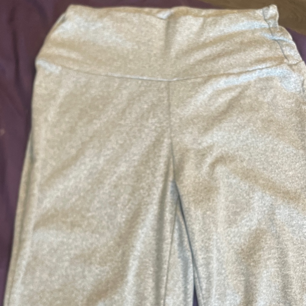 SHEIN Kids Shimmering Silver Leggings
